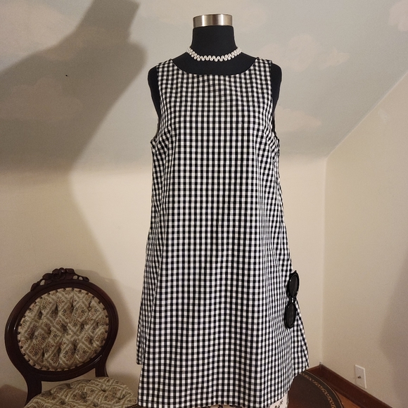 Vineyard Vines Dresses & Skirts - Vineyard Vine Black/White Gingham Shift Dress Size 4